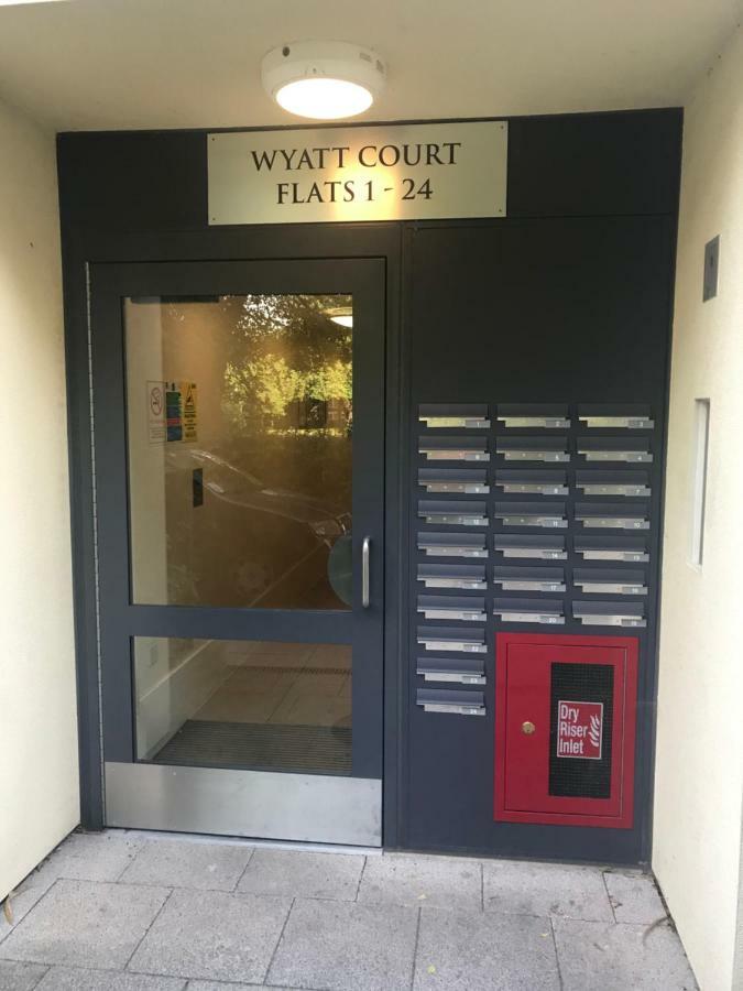 Wyatt Court Apartamento Londres Exterior foto